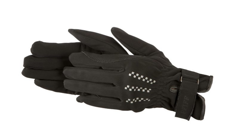 Verschillende soorten paardrijhandschoenen in diverse kleuren en materialen voor alle seizoenen en ruitersportactiviteiten
